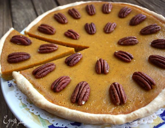 Тыквенный пирог с пеканом Тыквенный пирог с пеканом