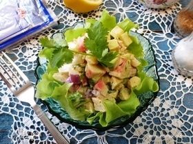 Крабовый салат с авокадо