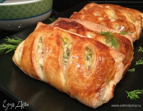 Слойки с крабовыми палочками и творогом Слойки с крабовыми палочками и творогом