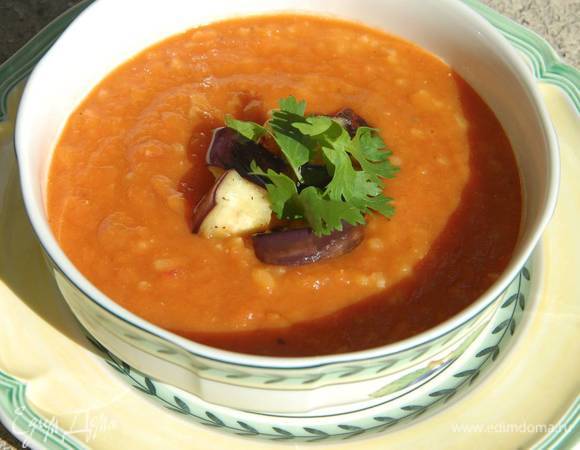 Томатный суп с баклажанами и булгуром