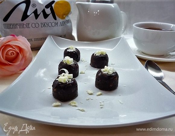 Конфеты с вяленой вишней и отрубями