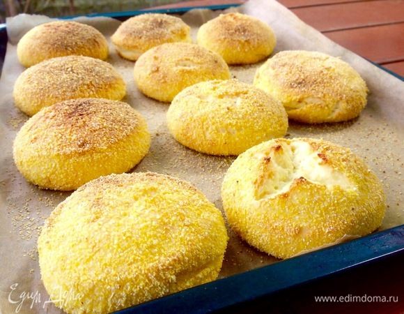 Сырники в духовке с кукурузной корочкой Сырники в духовке с кукурузной корочкой