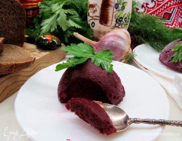 Свекольный сорбет с бородинским хлебом