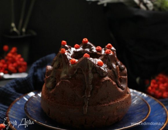 Влажный шоколадный кекс с джемом