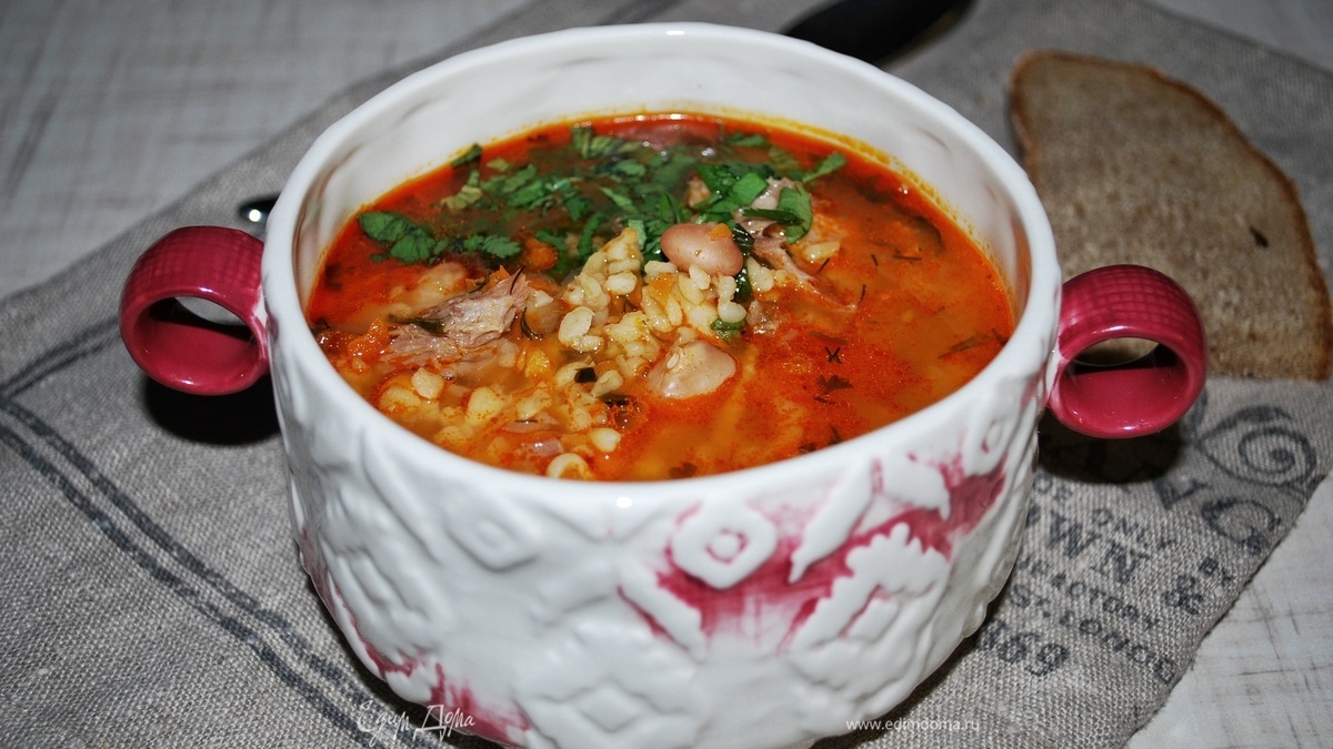 Густой суп харчо с айвой