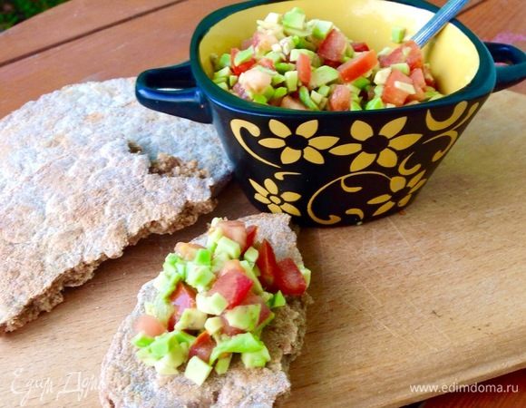 Перекус из авокадо