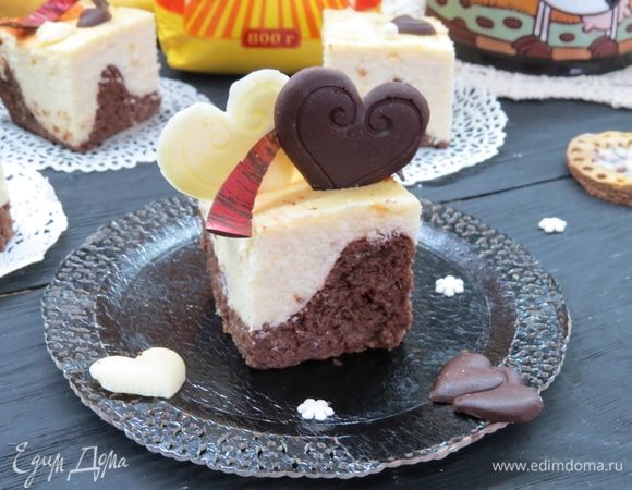 Двухцветная бананово-творожная запеканка Двухцветная бананово-творожная запеканка