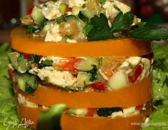 Салат с хурмой и курицей Салат с хурмой и курицей