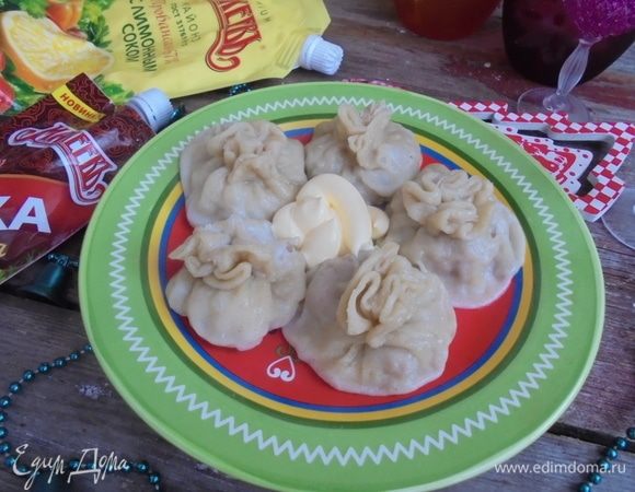 Пикантные паровые пельмени с картофелем и мясом Пикантные паровые пельмени с картофелем и мясом