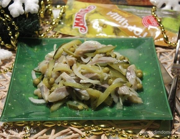 Салат с сельдью и овощами Салат с сельдью и овощами