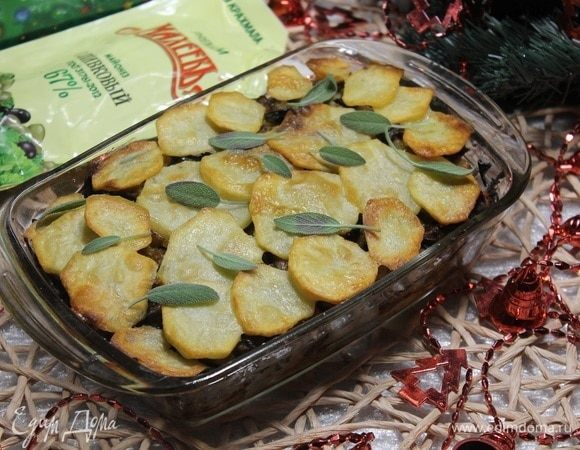 Запеканка с картофелем, курицей и грибами