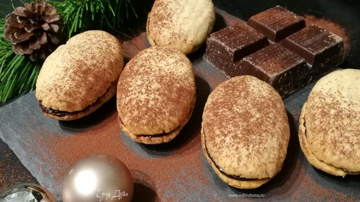 Миндальное сабле с соленым шоколадным ганашем