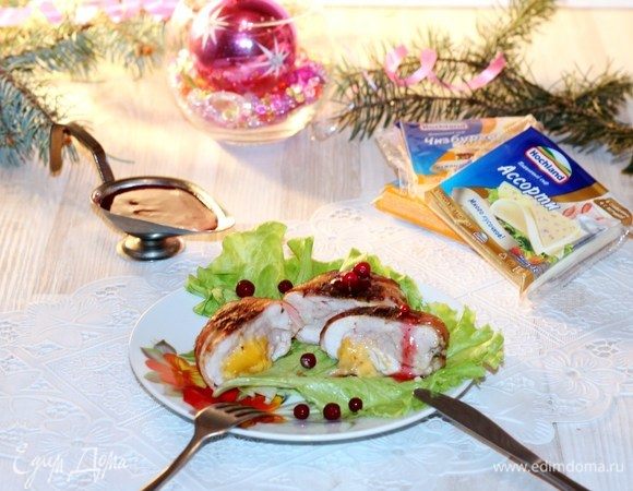 Куриное филе с сыром в беконе