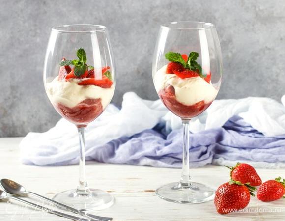 Тирамису с клубникой Тирамису с клубникой