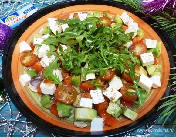 Карпаччо из шампиньонов с авокадо и фетаксой Карпаччо из шампиньонов с авокадо и фетаксой