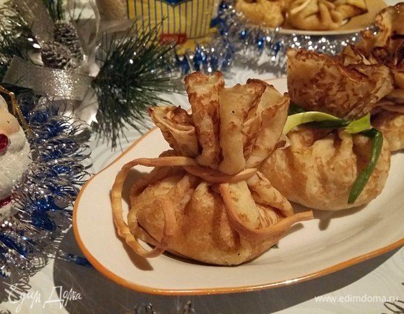 Закусочные мешочки с рисом и курицей Закусочные мешочки с рисом и курицей