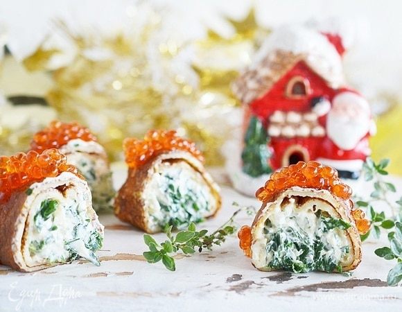 Блинные рулетики с рыбой и икрой