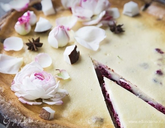 Медовый пирог с вишней Медовый пирог с вишней