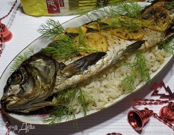 Запеченный фаршированный карп