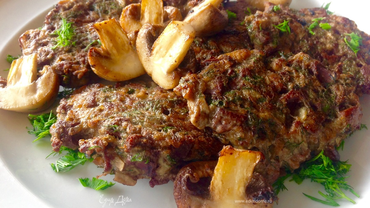 Рубленые котлеты из куриной печени и грибов