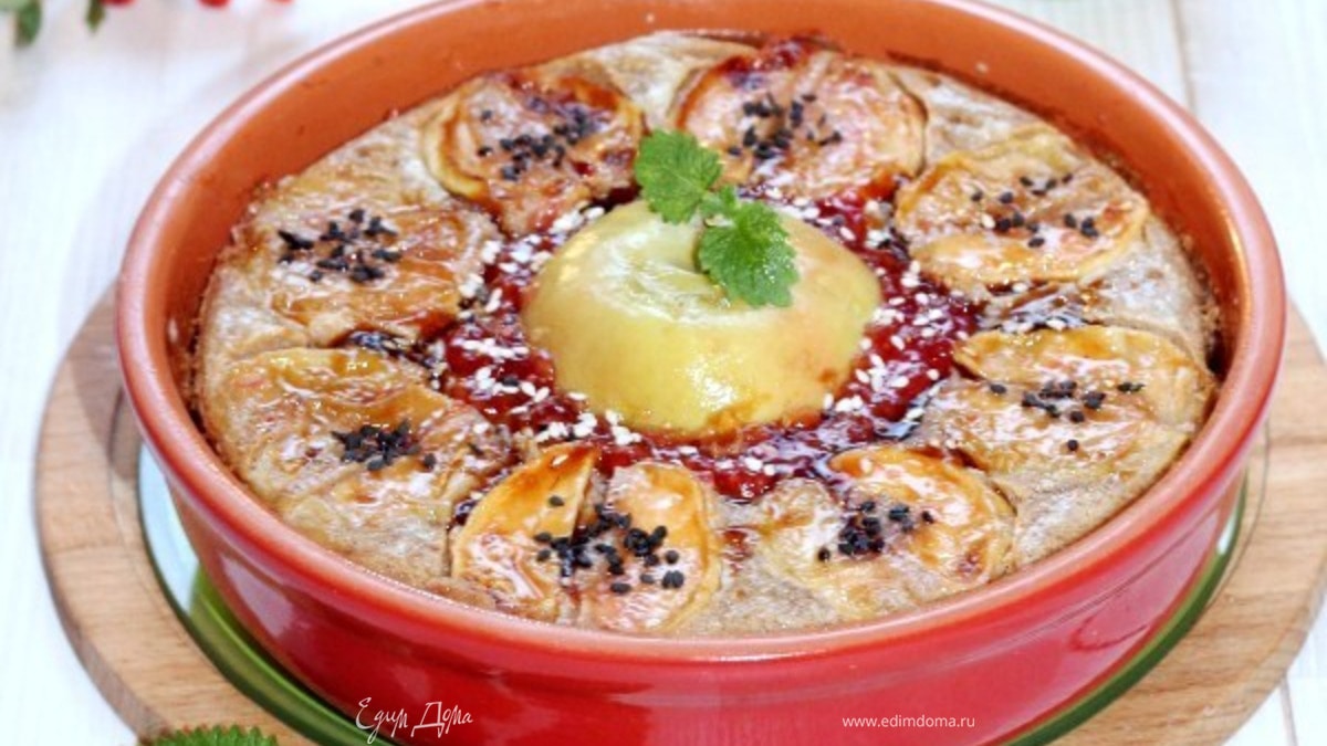 Гречневая запеканка с карамельными яблоками