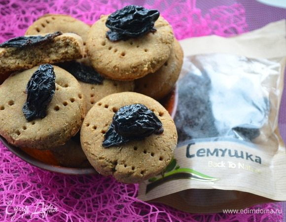 Ржаное печенье с черносливом Ржаное печенье с черносливом