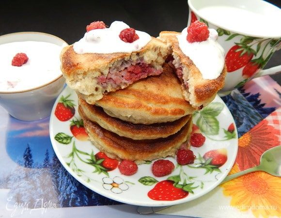 Овсяные оладушки с малиной Овсяные оладушки с малиной