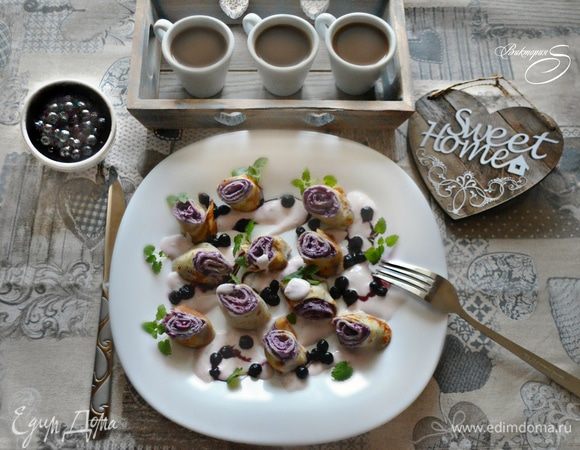 Блинные рулетики с творогом и черникой Блинные рулетики с творогом и черникой