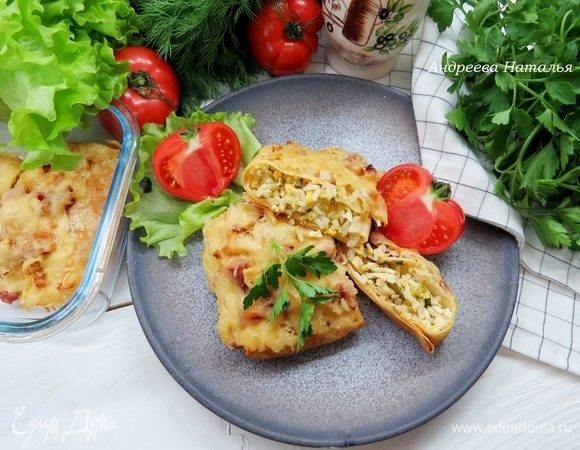 Фаршированные блины, запеченные с ветчиной и сыром