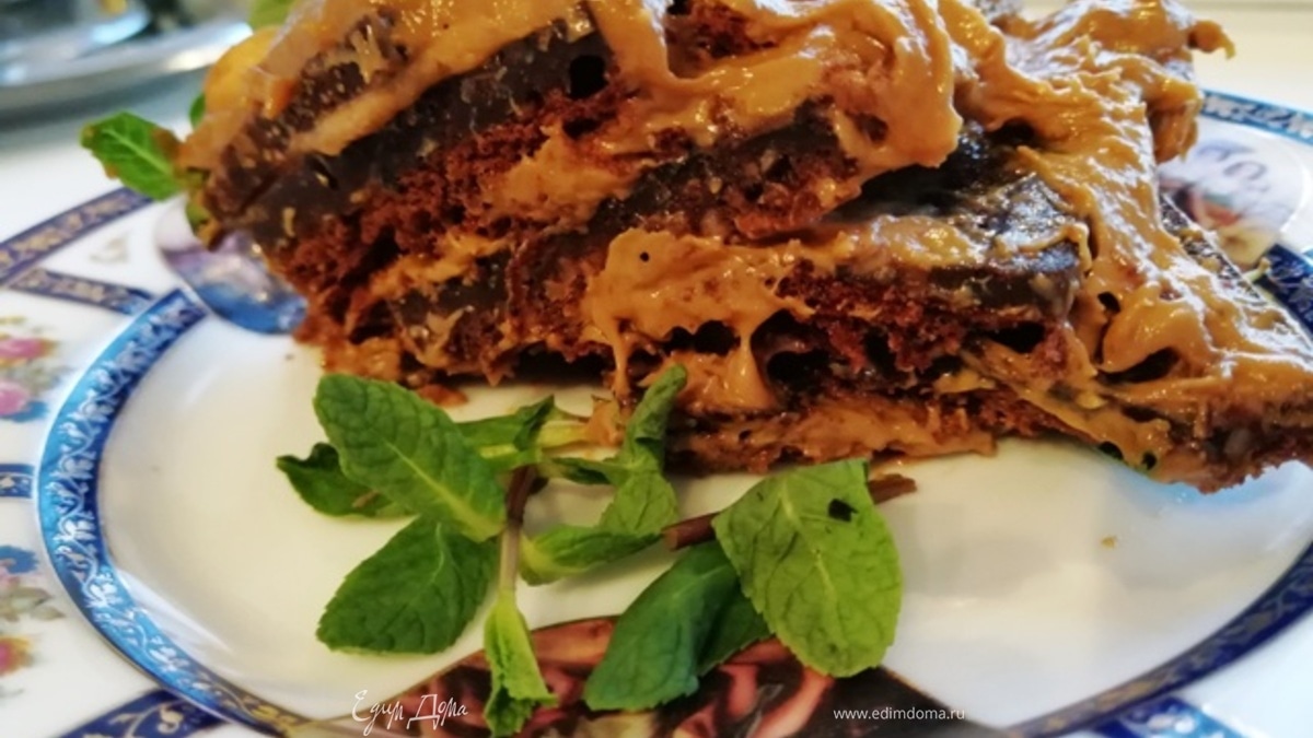 Торт-неряха «Шоколадно-арахисовый»