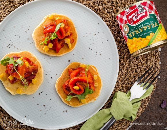 Оладьи с кукурузой и запеченным перцем Оладьи с кукурузой и запеченным перцем