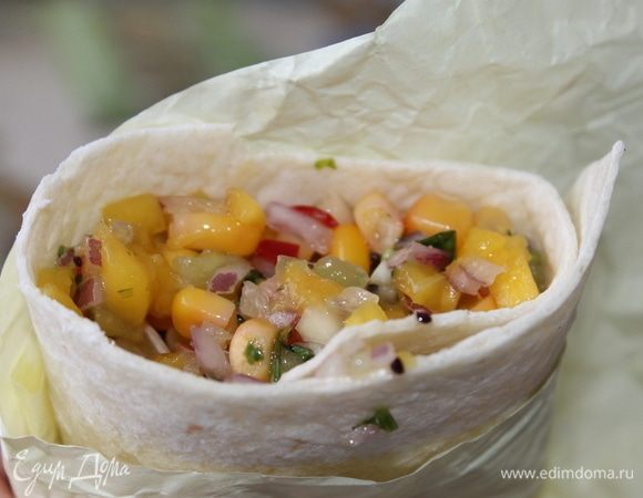 Фруктово-кукурузная сальса Фруктово-кукурузная сальса