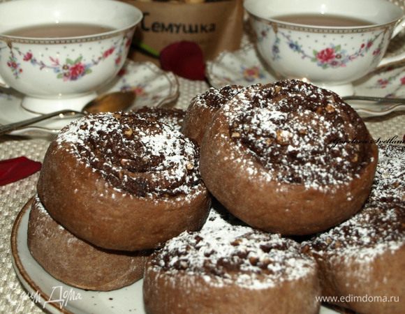 Шоколадные «улитки» с изюмом и орехами Шоколадные «улитки» с изюмом и орехами