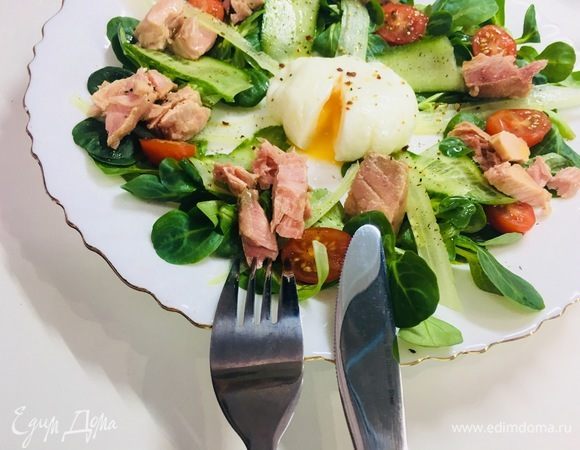 Салат с тунцом 