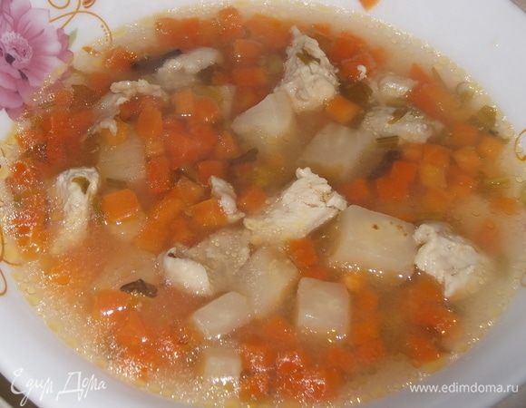 Суп морковный с куриной грудкой и сельдереем