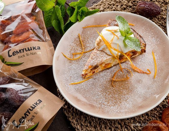 Легкая творожная запеканка с сухофруктами