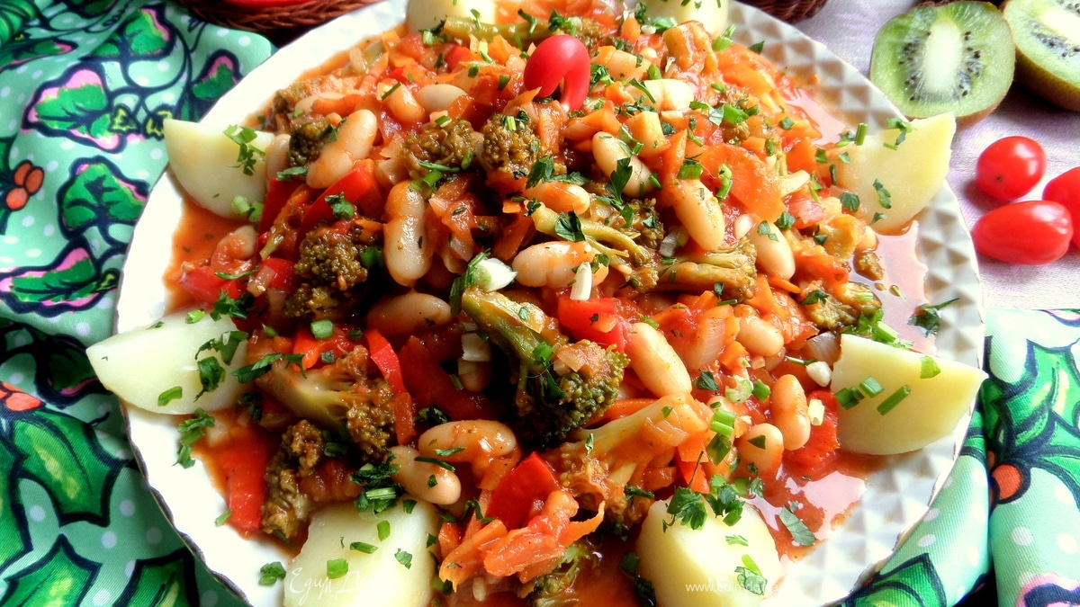 Фасоль с брокколи (постное блюдо)