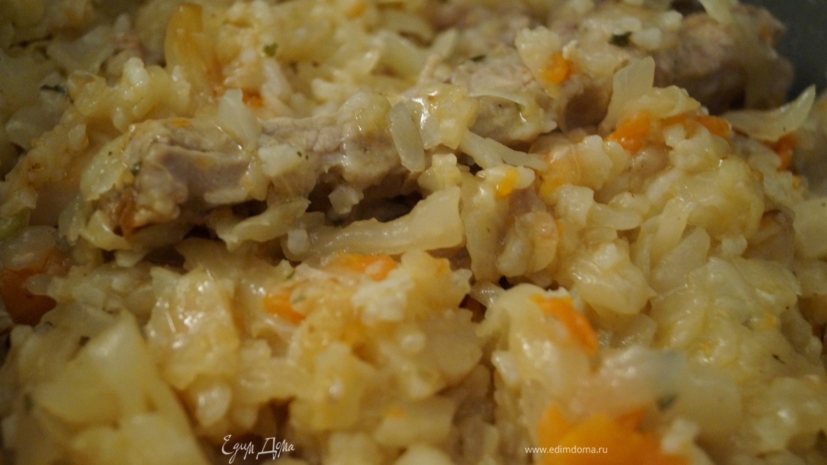 Грудинка, тушенная с овощами