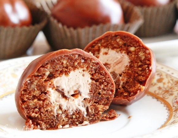 Пирожное «Буковинский орех» Пирожное «Буковинский орех»