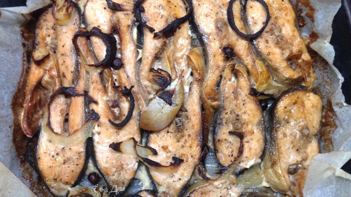 Рыба духовая на чугунке «Ничего лишнего»