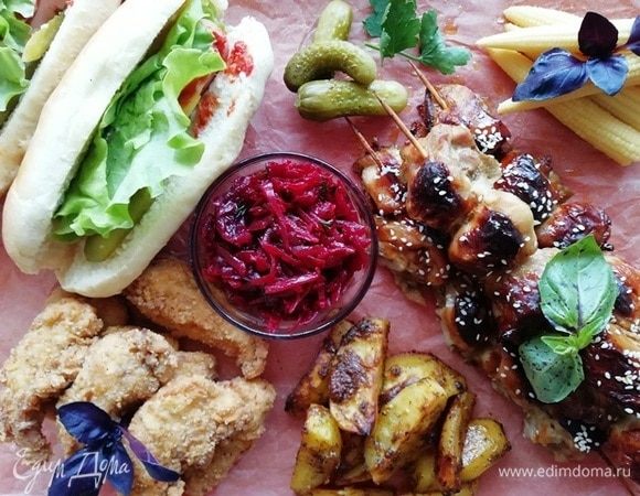 Праздничный пикник на балконе Праздничный пикник на балконе