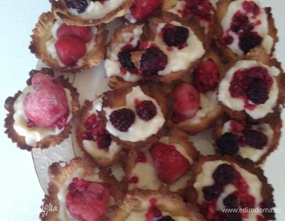 Корзинки с ягодами Корзинки с ягодами