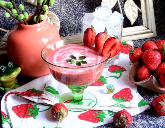 Клубнично-сливочный коктейль Клубнично-сливочный коктейль