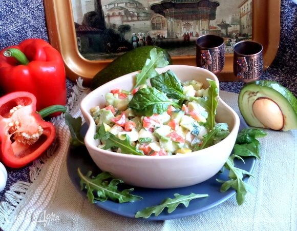 Салат с авокадо