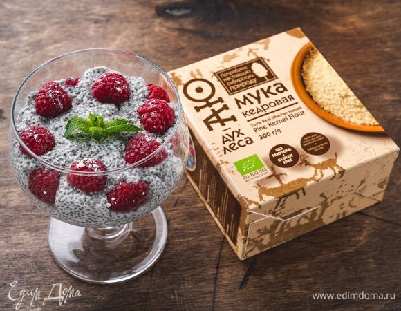 Чиа-пудинг с кедровой мукой