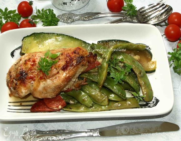 Куриное филе с зеленой фасолью и чоризо Куриное филе с зеленой фасолью и чоризо