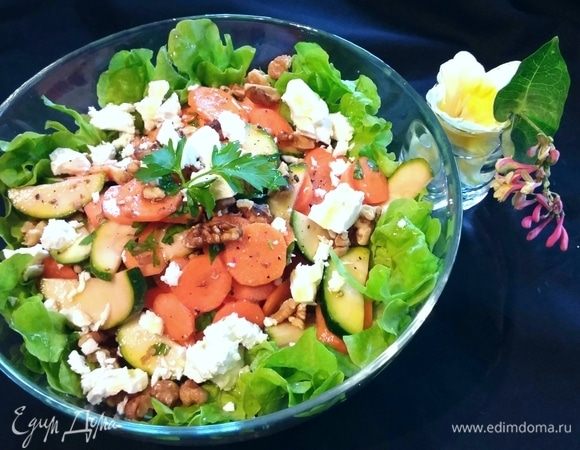 Морковный салат с цукини Морковный салат с цукини