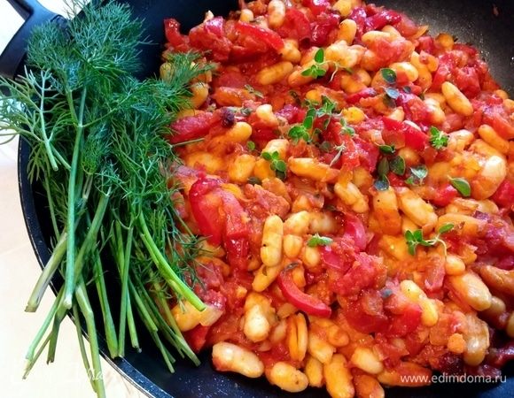 Фасоль, запеченная в томатном соусе 