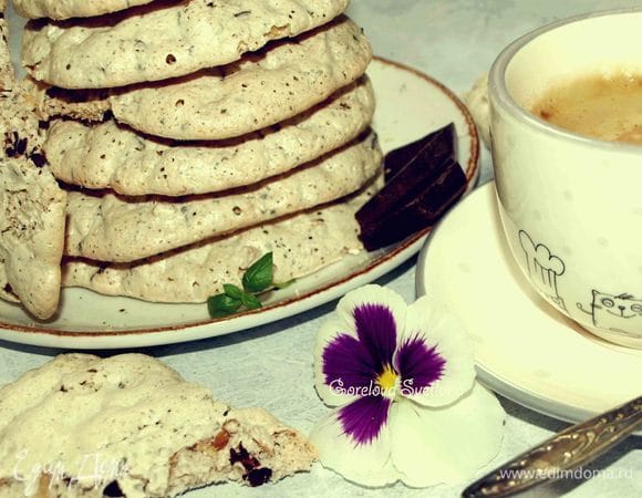Белковое печенье с орехами и шоколадом