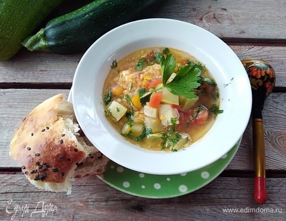 Кабачковый суп с чечевицей 